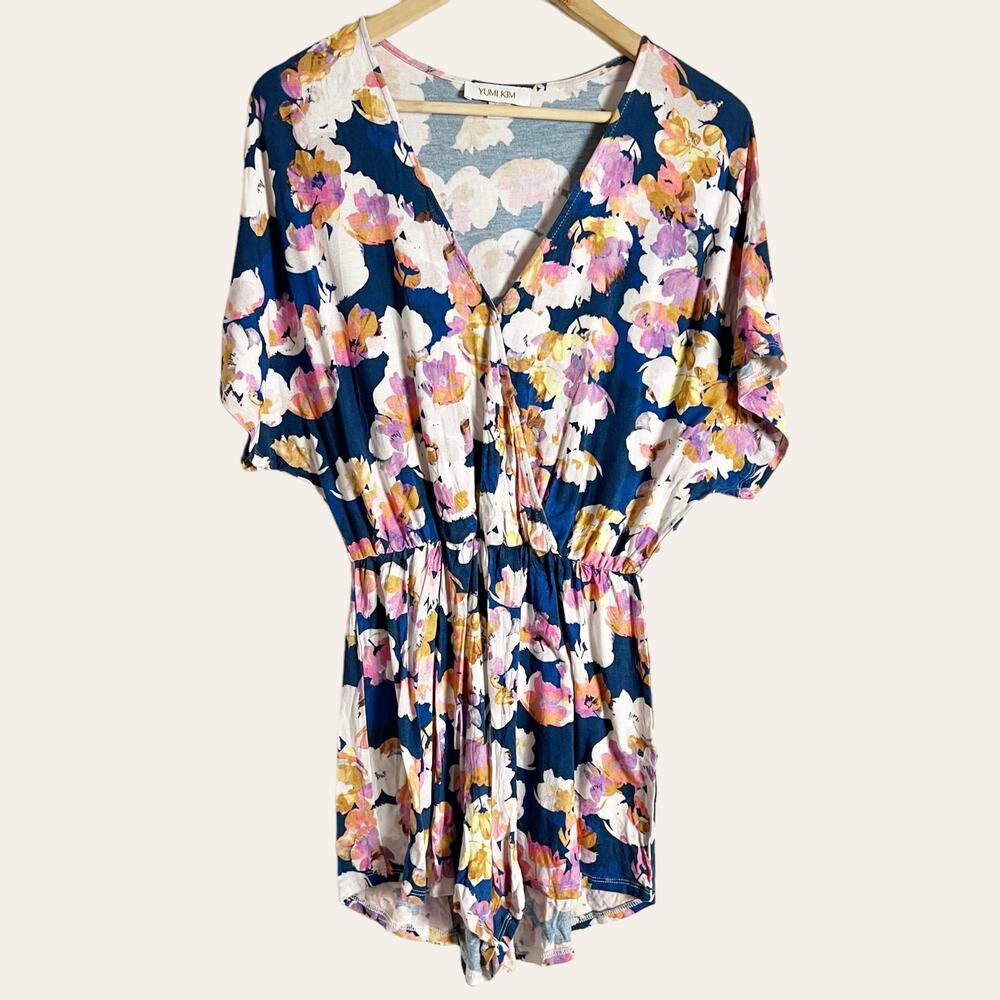 Yumi Kim Navy Blue Floral Print V-Neck Dolman Short Sleeve Romper Size XS